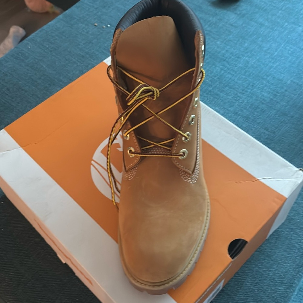 Men’s timberland size 9